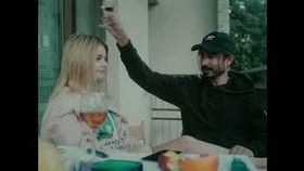 Criss Blaziny x ILONA - Au gust buzele