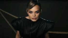 Bianca Tilici x SHIFT - Sa ma las
