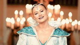 Carina Crisan - Te Voi Iubii, In Fiecare Destin