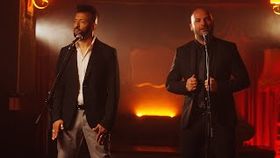 Alb Negru x Whats UP - Hey, Domnisoara
