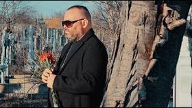 Iulian Grigoras & Alisia - Un Musuroi De Pamant