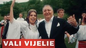 VALI VIJELIE SI GEORGIANA LOBONT - BEAU CA NU AM DOUA VIETI