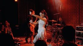 Holy Molly - Bine Rau | Live