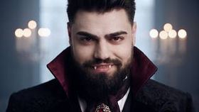 Iuly Neamtu - Dracula (frappula)