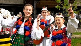 IULIA SI RARES HOTEA - ZI CETERES, ZI CU FOC