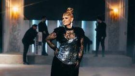 Mihaela Petrovici - Iesi Mandruta La Ochece