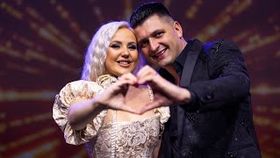 MIHAI SICOE SI ADINA POPOVCI - UN STROP DIN IUBIREA TA